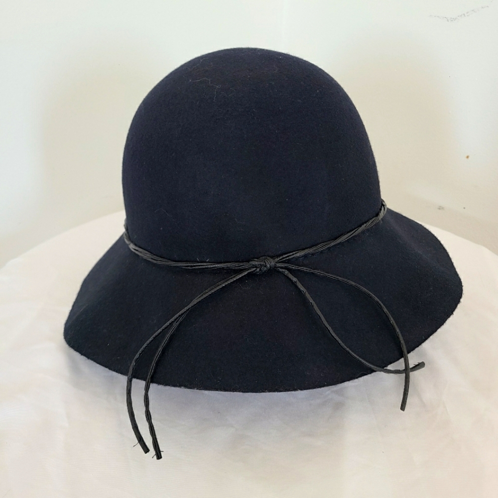 BCBG - Felt Hat